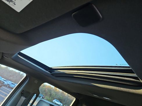 Used 2019 GMC Sierra 1500 AT4 w/ AT4 Premium Package image 13