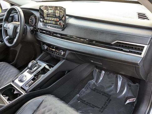 Used 2022 Mitsubishi Outlander SEL image 21