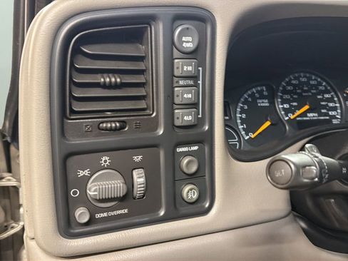 Used 2001 GMC Sierra 1500 4x4 Extended Cab w/ SLT Marketing Option Pkg image 16
