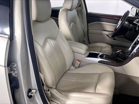 Used 2016 Cadillac SRX Luxury w/ Driver Awareness Package FWD image 10