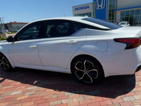 Used 2024 Nissan Altima 2.5 SR FWD image 7
