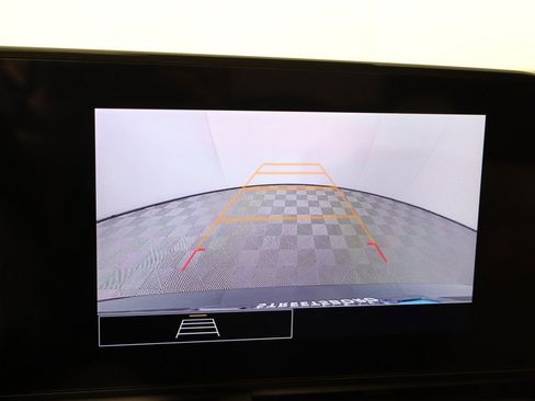 Used 2025 Chevrolet Trax RS image 41