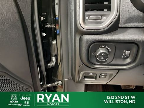 New 2026 RAM 1500 Big Horn AWD/4WD image 41