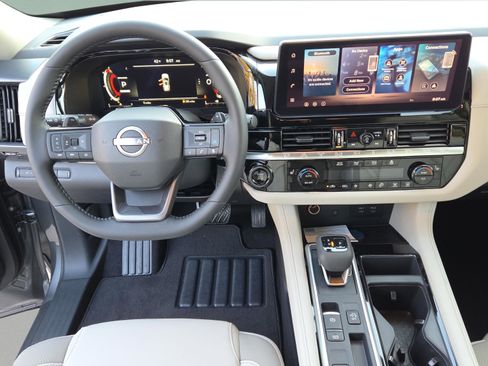 New 2026 Nissan Pathfinder SL FWD image 14
