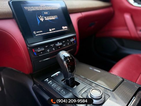 Used 2018 Maserati Quattroporte S GranSport image 14