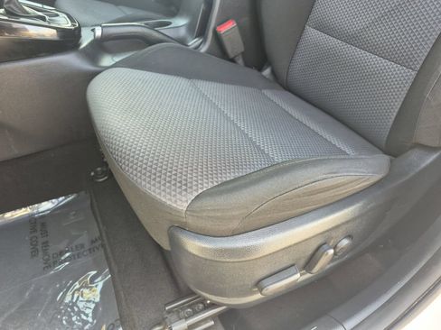 Used 2023 Kia Soul S FWD image 13