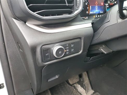 Used 2021 Ford Explorer XLT w/ Equipment Group 202A image 18