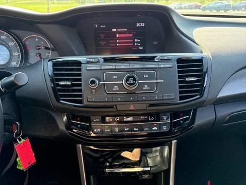 Used 2017 Honda Accord Sport Special Edition image 25