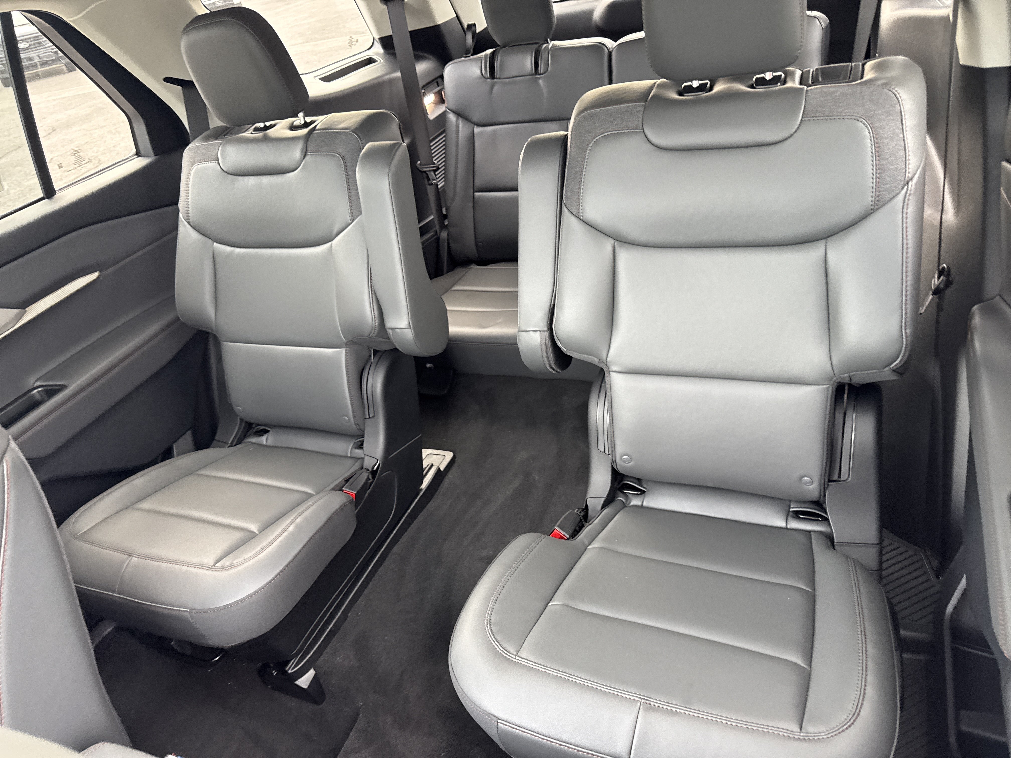 New 2026 Ford Explorer Active w/ Active Comfort Package AWD/4WD image 13