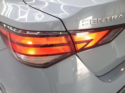 Used 2024 Nissan Sentra SV w/ SV Premium Package FWD image 30