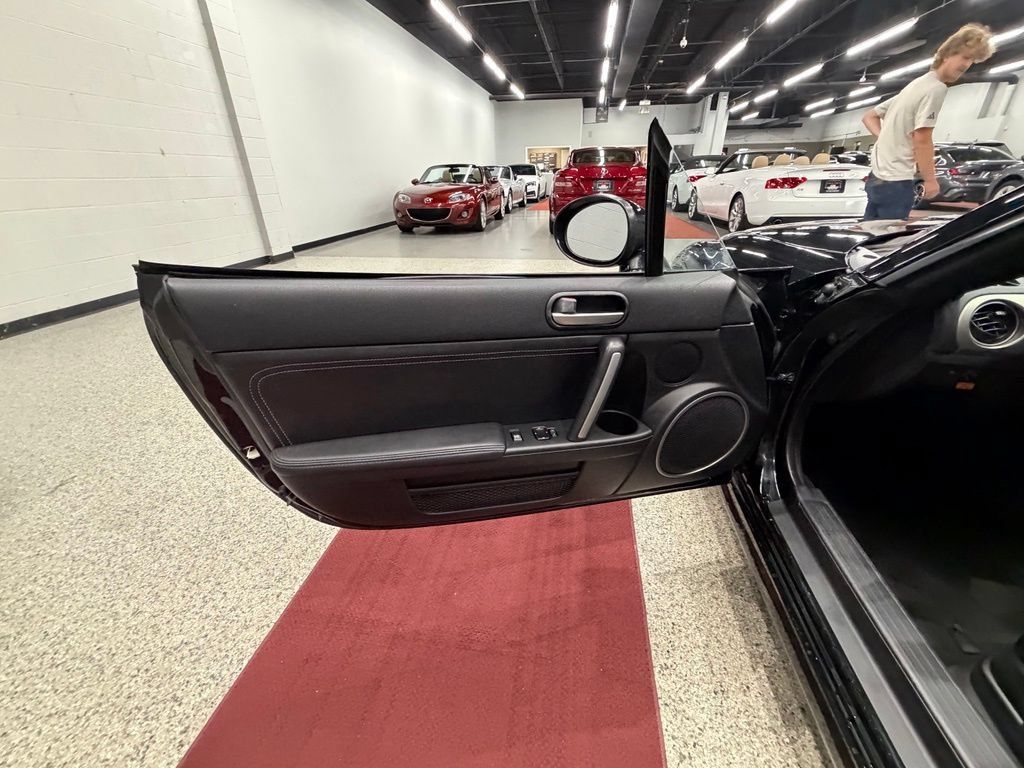 Used 2012 MAZDA MX-5 Miata Grand Touring w/ Premium Pkg RWD image 16
