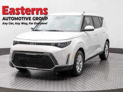 Used 2023 Kia Soul LX w/ LX Technology Package