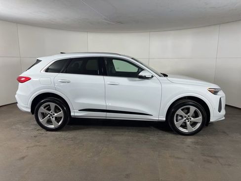 New 2025 Audi Q5 Premium Plus image 8