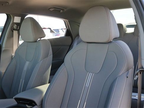 New 2026 Hyundai Elantra Sport image 10