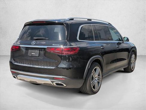 Used 2025 Mercedes-Benz GLS 450 4MATIC image 5