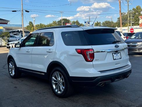Used 2018 Ford Explorer XLT w/ Equipment Group 202A AWD/4WD image 6