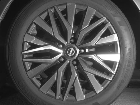 Used 2025 Nissan Altima 2.5 SV image 14