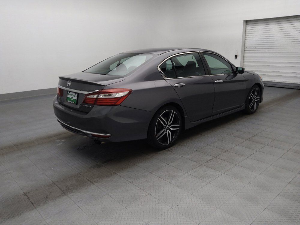 Used 2017 Honda Accord Sport image 10