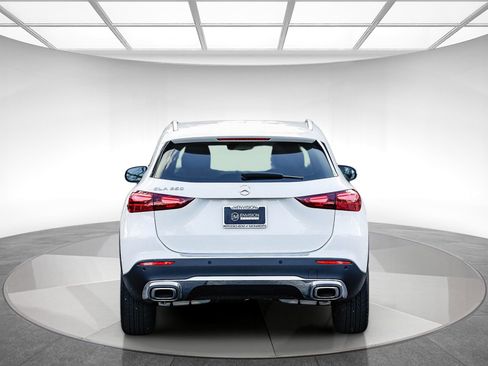 Certified 2025 Mercedes-Benz GLA 250 image 3