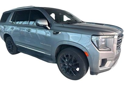 Used 2022 GMC Yukon SLT w/ SLT Premium Package