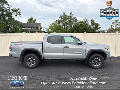 Used 2020 Toyota Tacoma TRD Off-Road AWD/4WD image 1