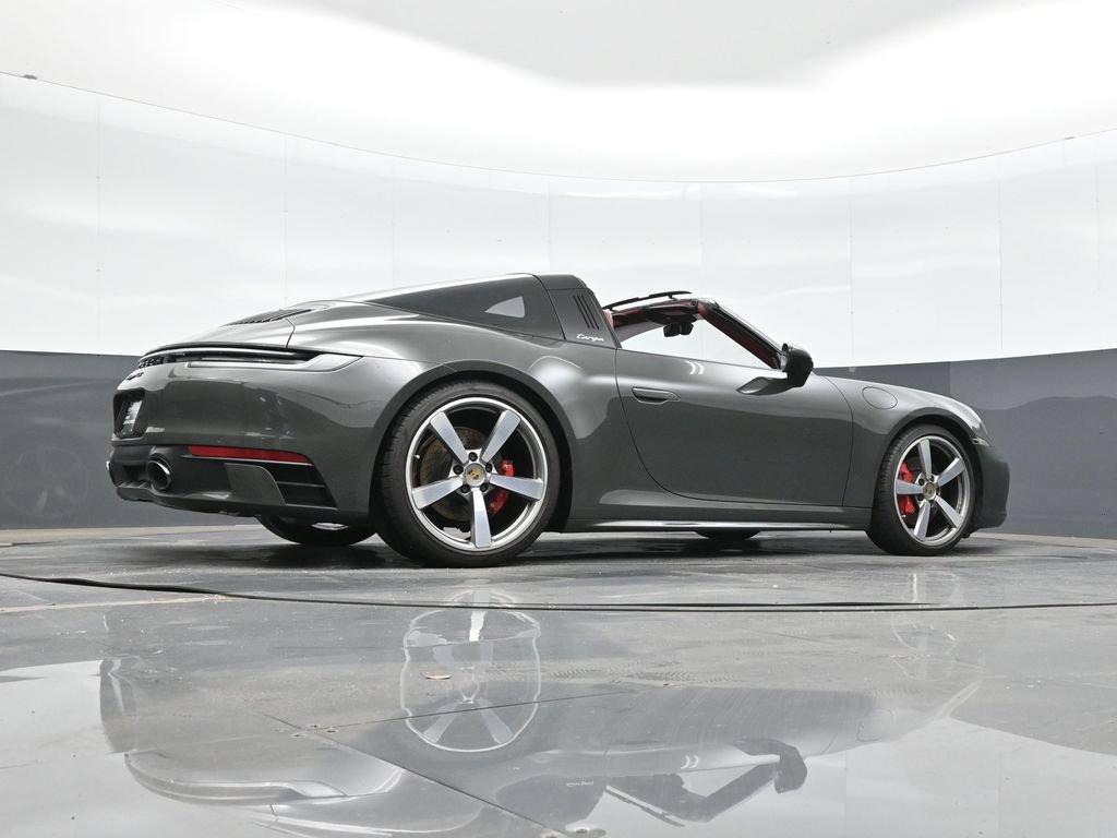 Certified 2021 Porsche 911 Targa 4S AWD/4WD image 30
