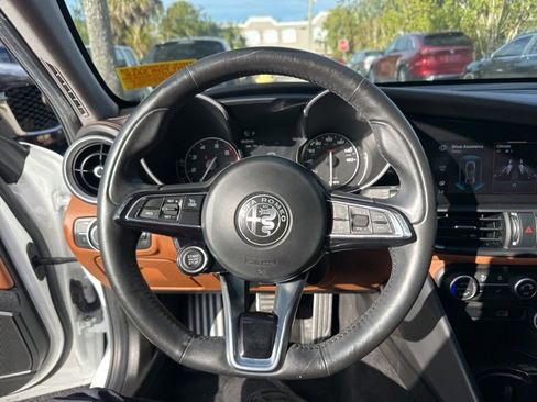 Used 2020 Alfa Romeo Giulia Ti w/ Quick Order Package 22Z Lusso image 20