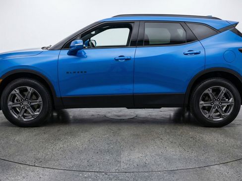 Used 2025 Chevrolet Blazer LT image 5
