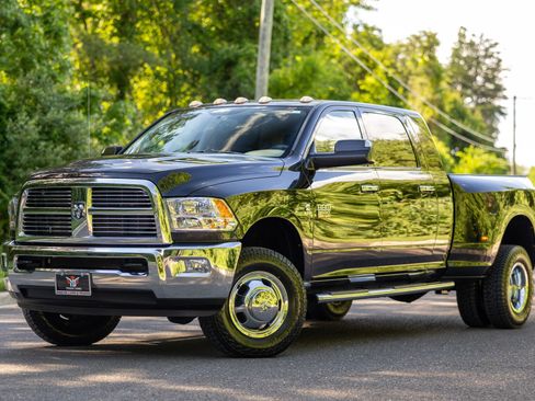 Used 2011 RAM 3500 Big Horn AWD/4WD image 1