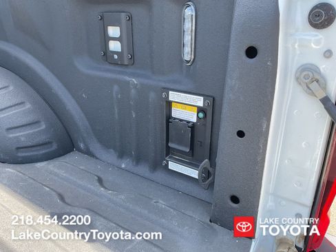 Used 2024 Ford F350 Platinum AWD/4WD image 18