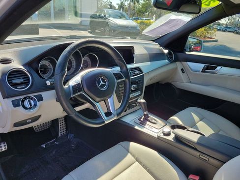 Used 2014 Mercedes-Benz C 250 Sedan image 22