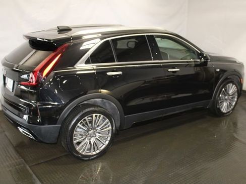 Certified 2024 Cadillac XT4 Premium Luxury image 5