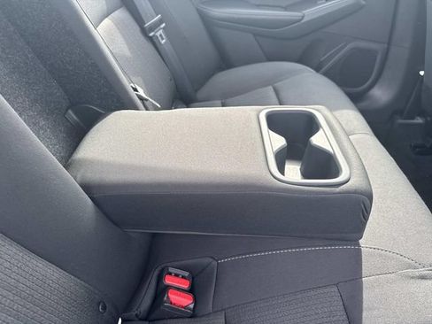 Used 2025 Nissan Altima 2.5 SV FWD image 18