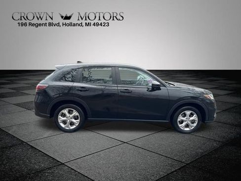 Used 2024 Honda HR-V LX image 8
