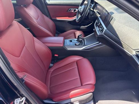 Used 2022 BMW 330i Sedan w/ M Sport Package RWD image 12
