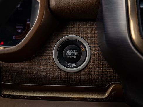 Used 2024 RAM 3500 Limited w/ Towing Technology Group image 23