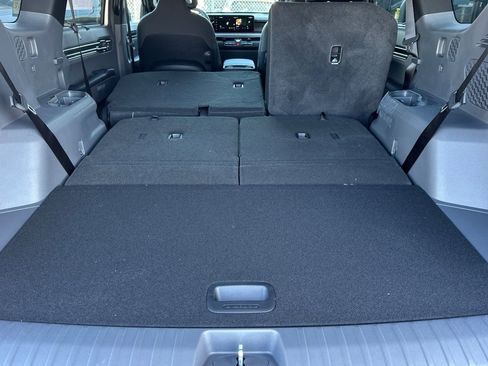 New 2026 Kia EV9 Land image 15