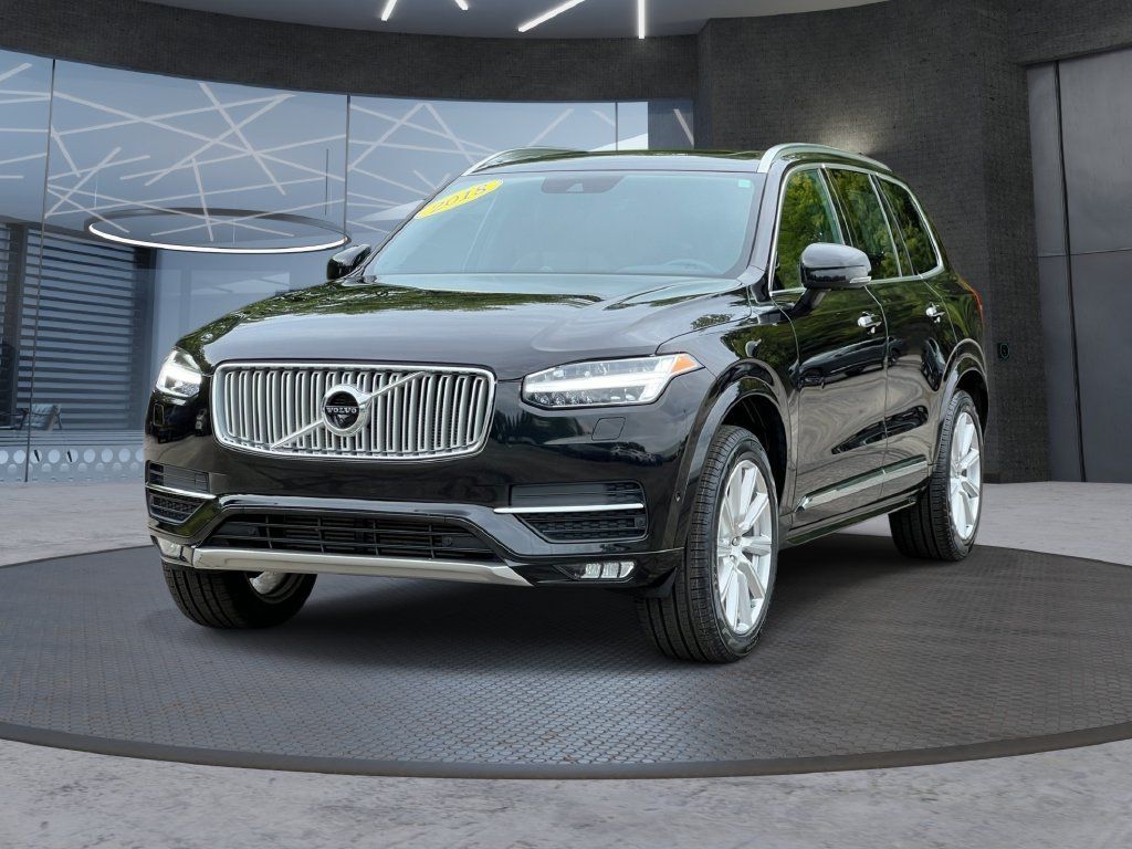 Used 2018 Volvo XC90 T6 Inscription w/ Convenience Package AWD/4WD image 2