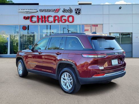 Used 2024 Jeep Grand Cherokee Laredo X w/ Trailer Tow Package AWD/4WD image 3
