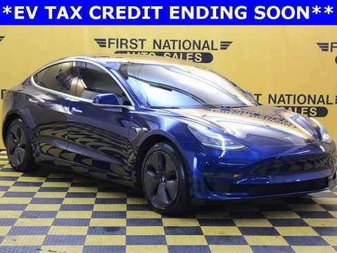 Used 2018 Tesla Model 3 Long Range image 1