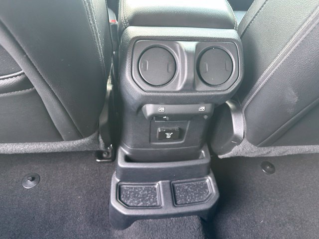 Used 2021 Jeep Wrangler Unlimited Sahara AWD/4WD image 16