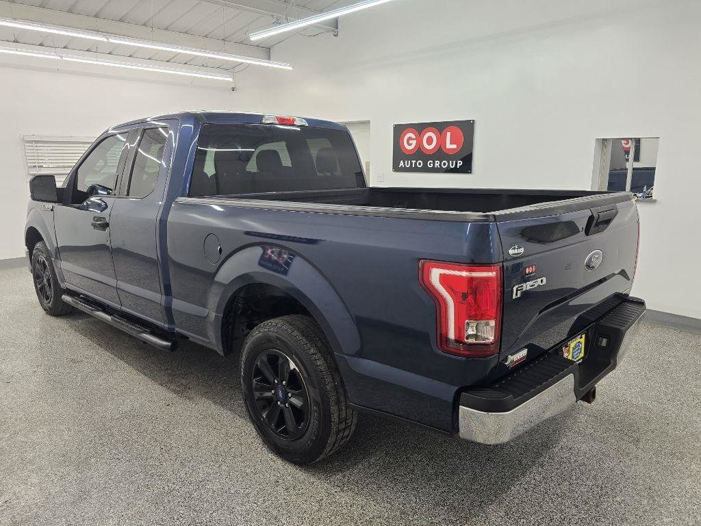 Used 2015 Ford F150 XLT w/ Equipment Group 301A Mid RWD image 4