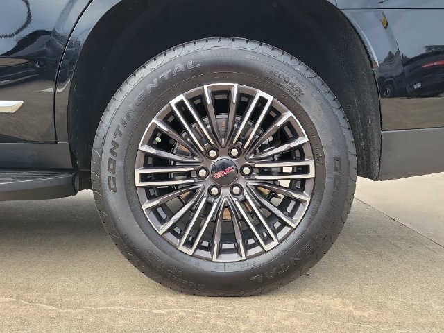 Used 2026 GMC Yukon Elevation RWD image 9