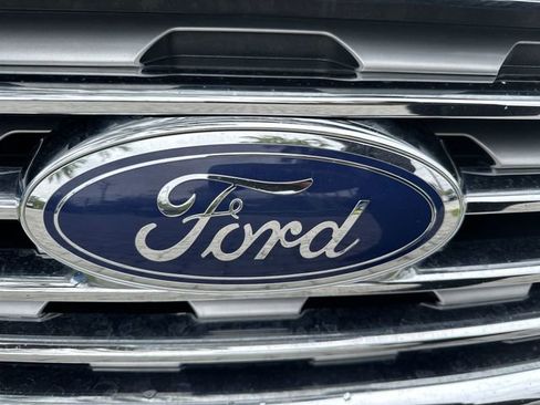 Used 2022 Ford Edge Titanium AWD/4WD image 10