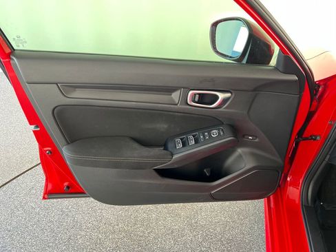 Used 2023 Honda Civic LX image 12