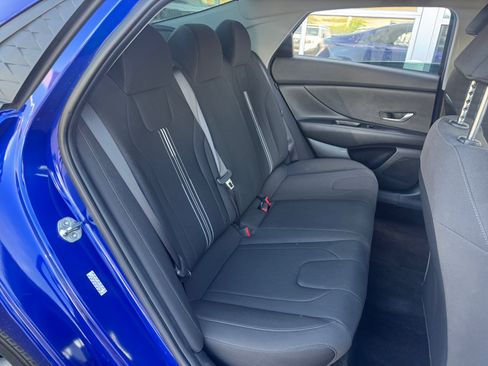 Used 2024 Hyundai Elantra SEL FWD image 17