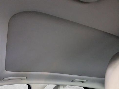 Used 2022 Hyundai Tucson Limited FWD image 16
