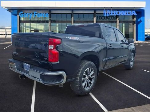 Used 2024 Chevrolet Silverado 1500 LT image 2