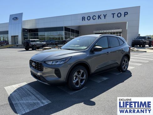 New 2026 Ford Escape ST-Line w/ Tech Pack #1 AWD/4WD image 1