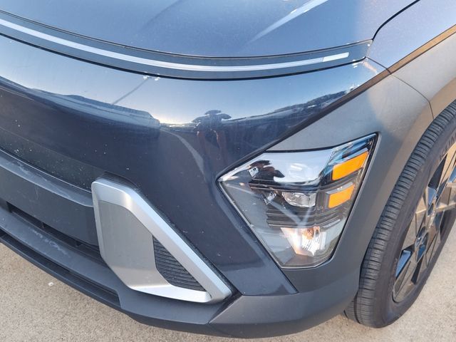 Used 2026 Hyundai Kona SEL Sport FWD image 8